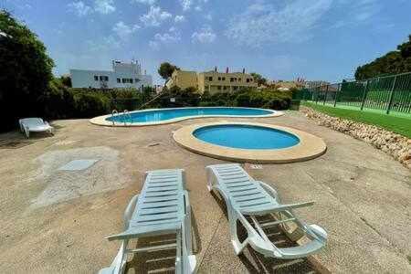 Boschapartamento De 2 Dormitorios Y Con Piscina Ciutadella  Exteriör bild